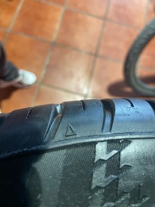 Neumáticos 205/50/15 90% 2019