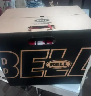 Casco Bell sin estrenar