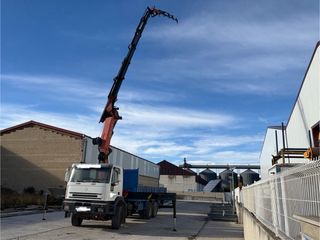 Iveco Camión Grúa Palfinger PK 44002 + Jib