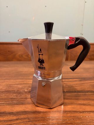 Cafetera Moka Express Bialetti sin usar