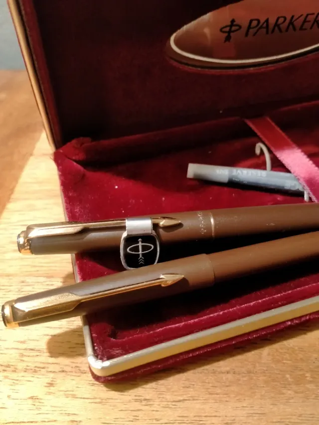 Estilográfica y bolígrafo Parker 50 Falcon