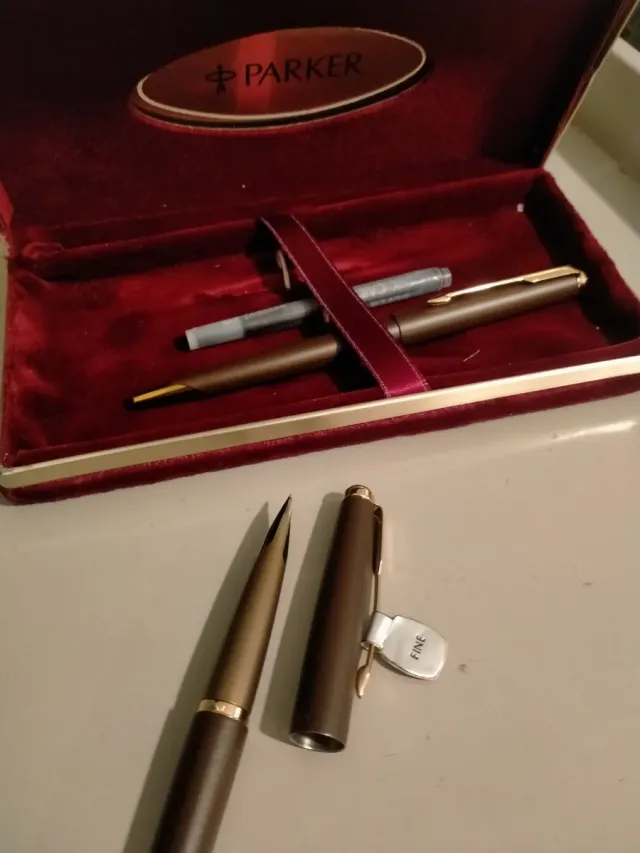 Estilográfica y bolígrafo Parker 50 Falcon