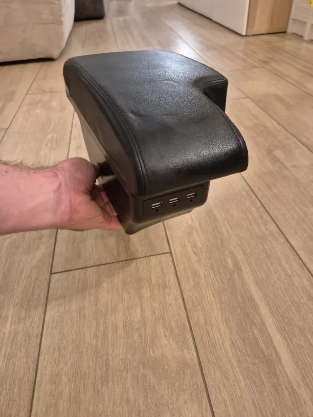 Apoyabrazos Nissan Juke Negro