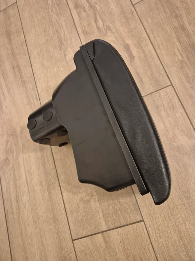 Apoyabrazos Nissan Juke Negro