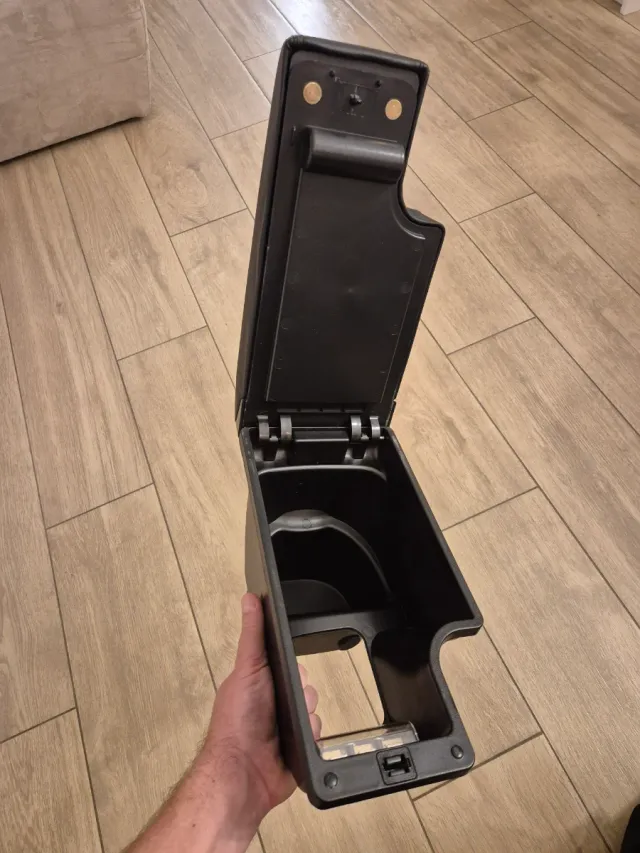 Apoyabrazos Nissan Juke Negro