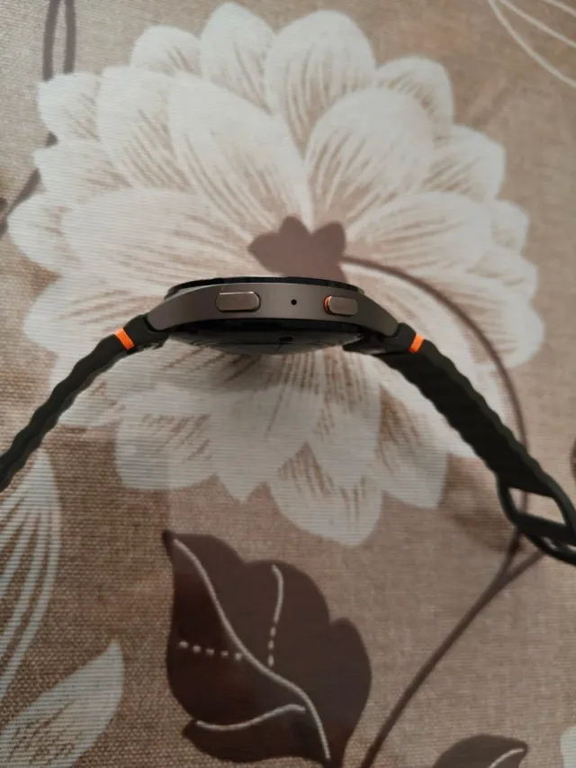 Samsung Galaxy Watch 7 44mm LTE + correa extra