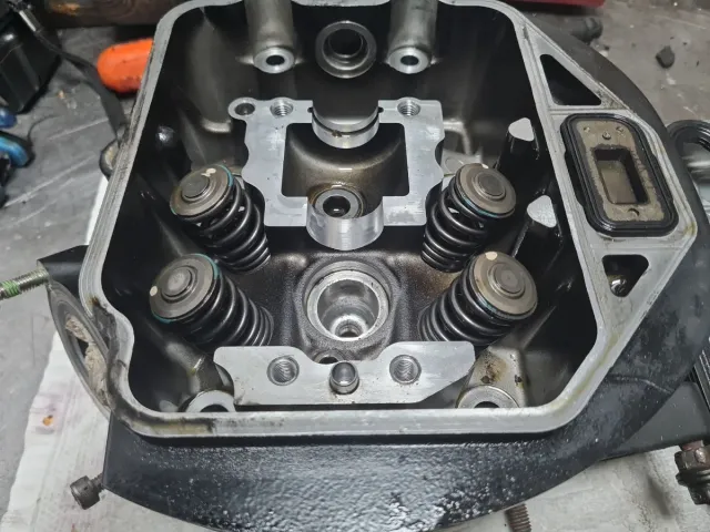 Culata Kawasaki VN900