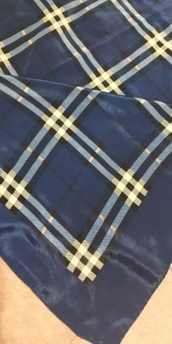 Pañuelo de seda 100% Paris-France