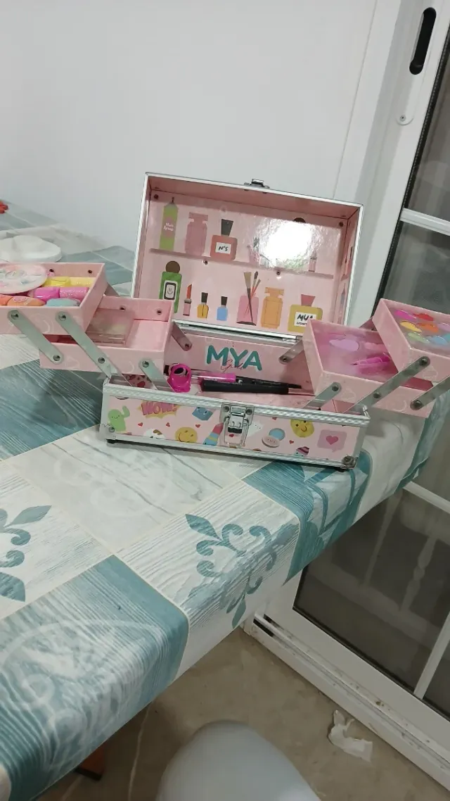 Maletín de maquillaje MYA rosa