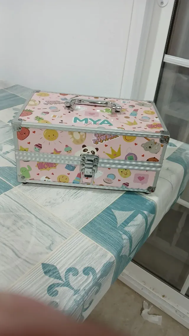 Maletín de maquillaje MYA rosa