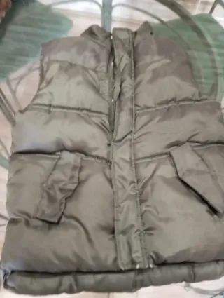 Chaleco niño verde oliva