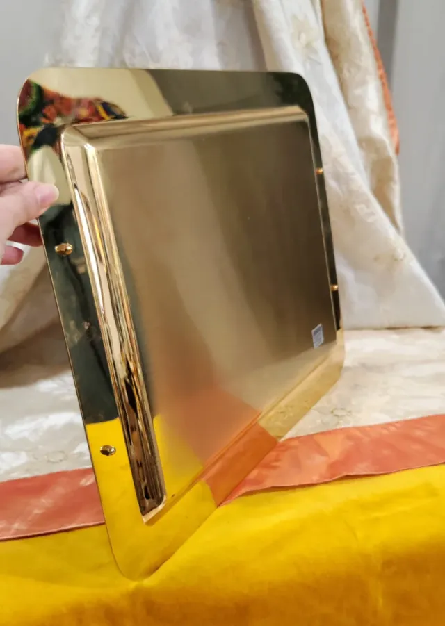 Bandeja Vintage Metal Dorado con Asas