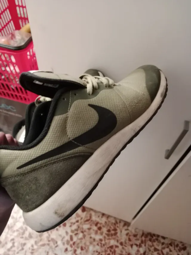 Zapatillas Nike Verde y Blanco