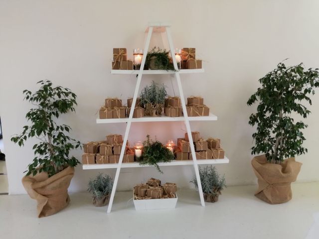 Scaffale bianco in legno a 3 ripiani