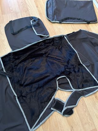 Manta cubre piernas scooter negra