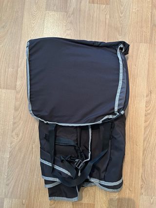 Manta cubre piernas scooter negra