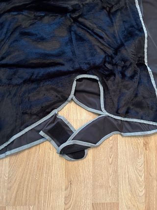 Manta cubre piernas scooter negra