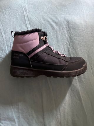 Botas Quechua montaña y nieve negras/moradas