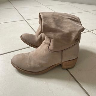 Stivali morbidi beige taglia 38