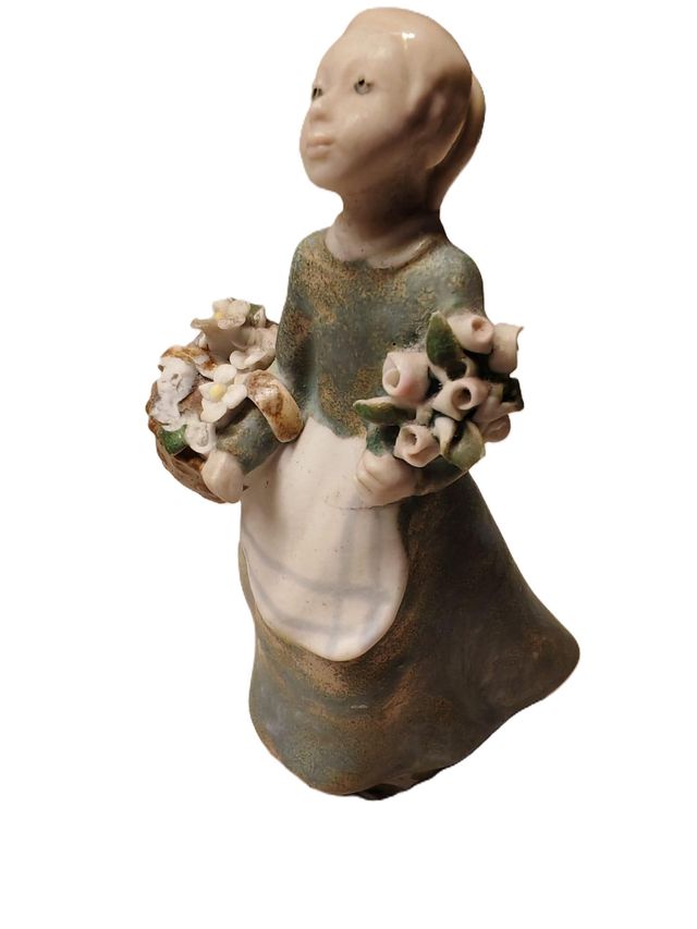 Ragazza con fiori Ramón Inglés