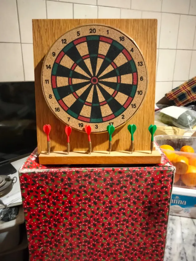 Set Freccette Tiro a Segno Gioco Tavolo Legno 