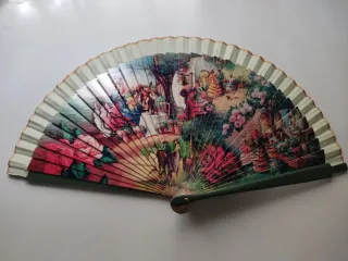 BONITO ABANICO ANTIGUO