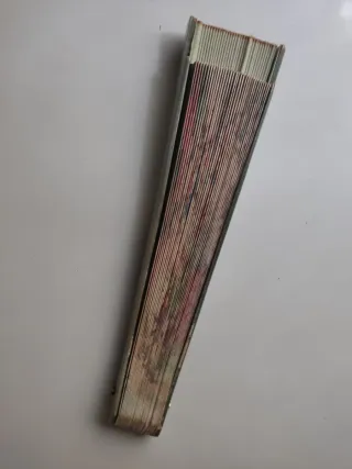 BONITO ABANICO ANTIGUO