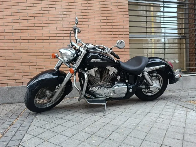 Honda VTX1300 Negra