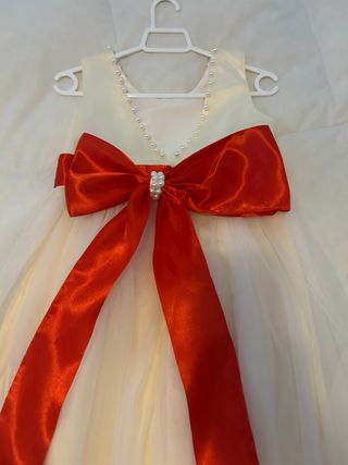 Vestido fiesta niña blanco y rojo. Talla 9/10