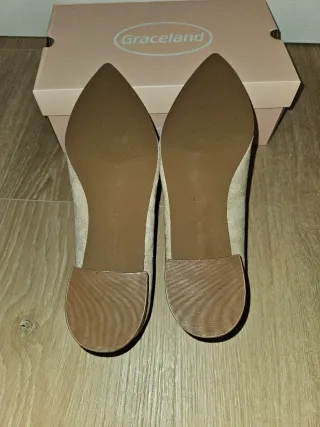 Zapatos planos punta Marypaz beige mujer