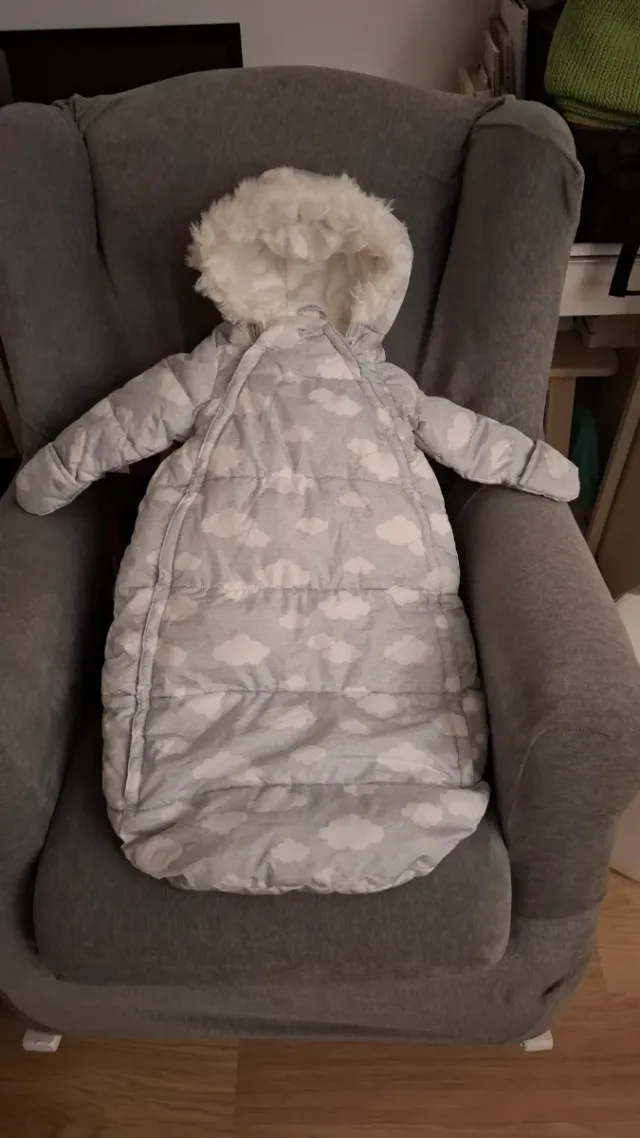 NUEVO Abrigo saco bebé 6-9 meses