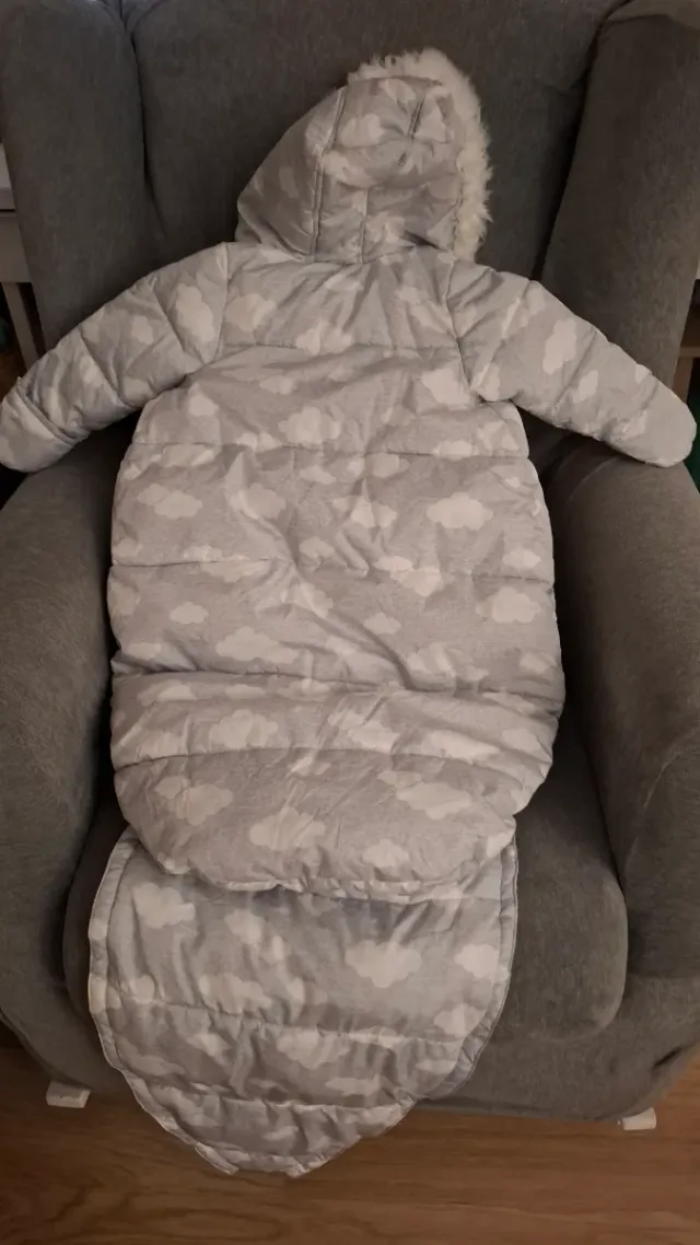 NUEVO Abrigo saco bebé 6-9 meses