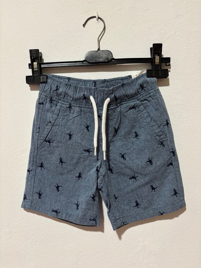 Pantalón corto C&A niño dinosaurios gris NUEVO