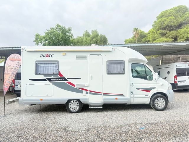 Autocaravana aire/neumatica/portamotos/automatica