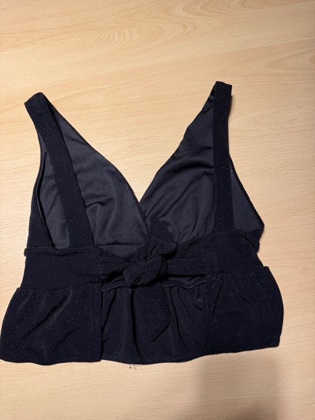 Top Bershka nero scintillante taglia XS
