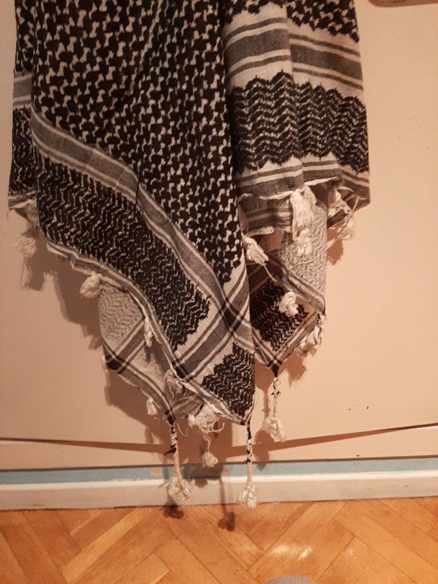 Pañuelo palestino Kufiya blanco y negro