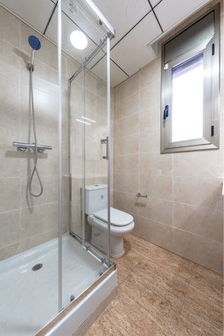 Habitación en piso compartido SOLO CHICAS.