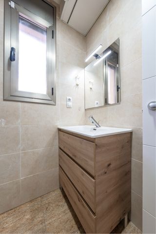 Habitación en piso compartido SOLO CHICAS.