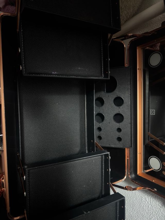 Maletín maquillaje con luces LED