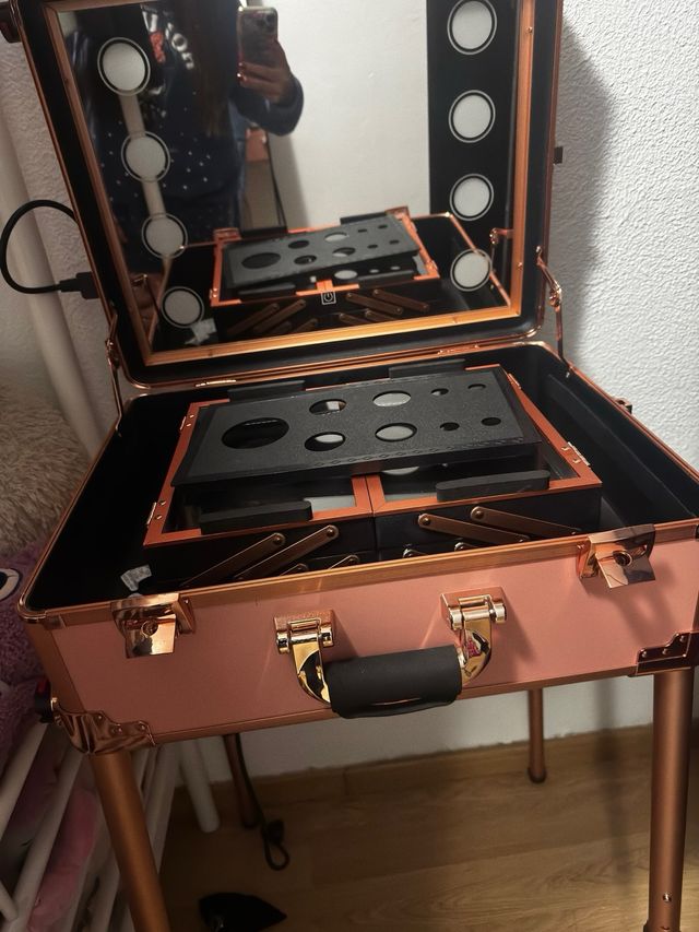 Maletín maquillaje con luces LED