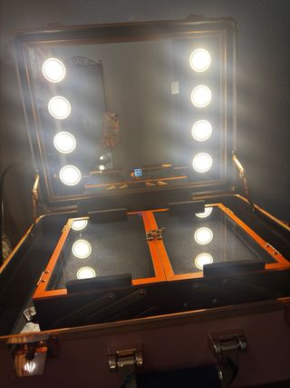 Maletín maquillaje con luces LED