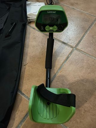 Detector de metales verde / oro