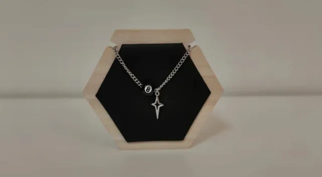 Collana Y2K con sfera 8 e stella