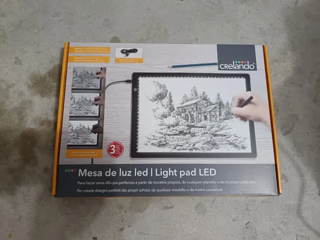 Tavolo luminoso a LED Crelando