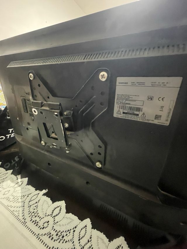 TV Samsung nera