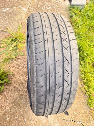 neumáticos mixtos.