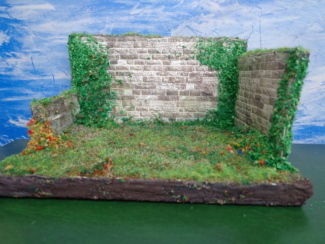 Piccolo diorama + base per diorami