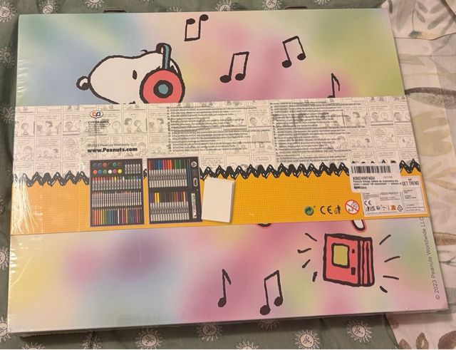 Maletín de dibujo con 150 piezas