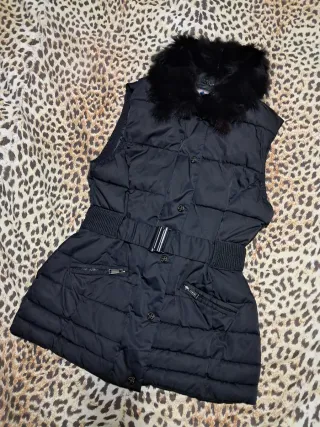 Piumino donna con pelliccia nera