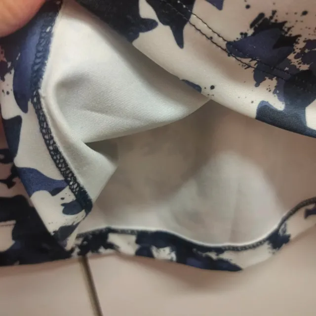 Dos Faldas cortas con estampado de mariposas